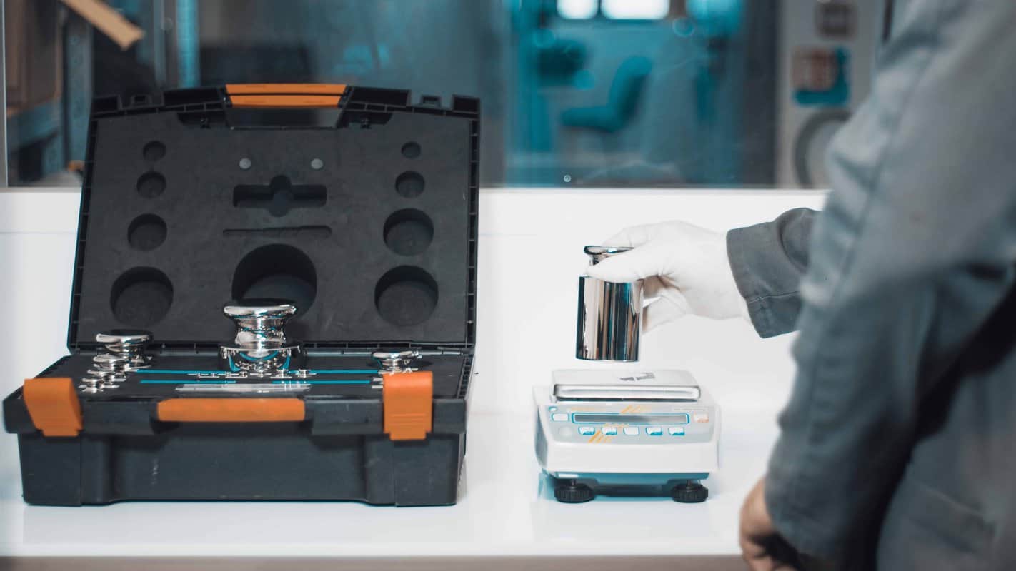 controle metrologie balance instrument de pesage à fonctionnement non automatique ipfna  