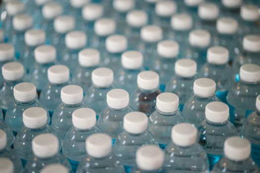 image bouteilles production usine 